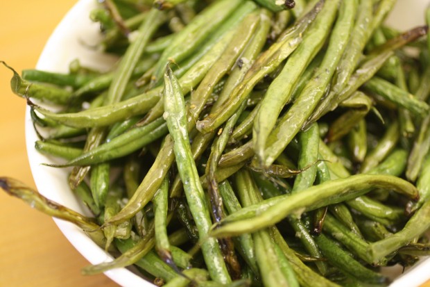 Garlic-oholic Roasted Haricots Verts