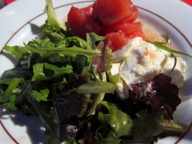 LA TURBIE Mozzarella Tomato Salad