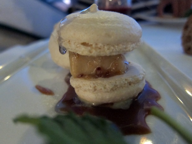 CARLA BAYLE Earl Grey Macaron with Violet Syrup