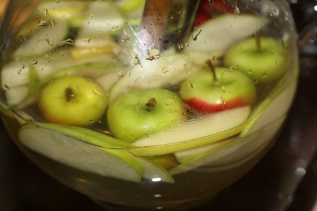 Apple Sangria