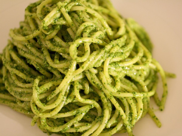 Spaghetti with Green Parsley Pesto