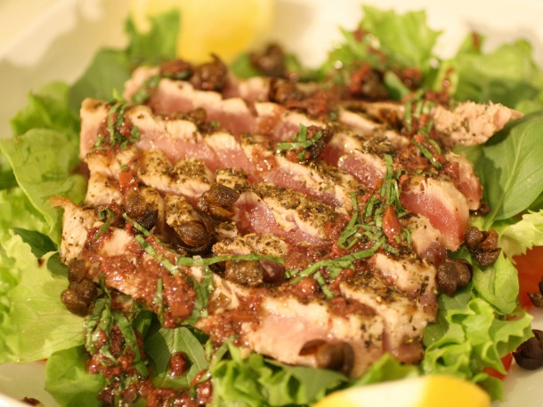 Grilled Rare Tuna Niçoise